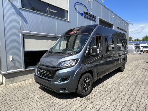 Malibu Malibu Van Charming 600 DB K GT 140 pk 2022